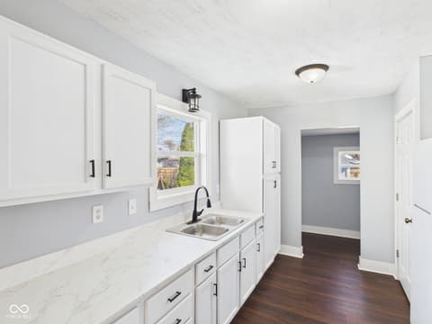 Photo of 1728 Noble Street, Anderson, IN