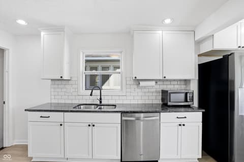 Kitchen at 3915 N Capitol Avenue, Indianapolis, IN
