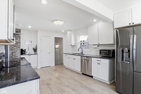 Kitchen at 3915 N Capitol Avenue, Indianapolis, IN