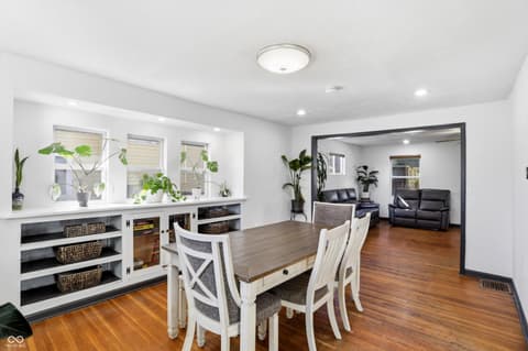 Dining room at 3915 N Capitol Avenue, Indianapolis, IN