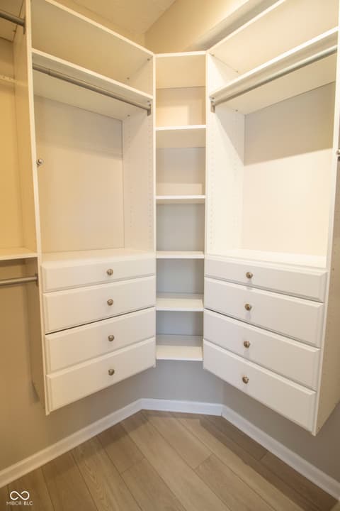 Walk In Closets — 10845 Independence Way, Carmel, IN