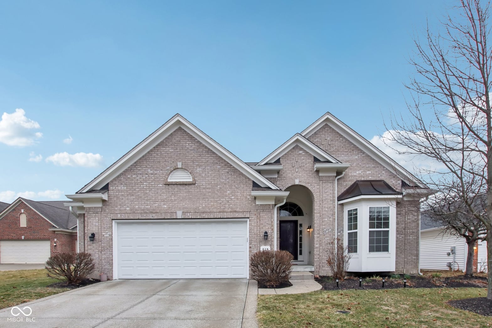 Photo of 519 Hadleigh Court, Westfield, IN
