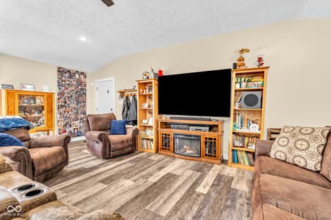 Photo of 3210 W Kensington Drive, Crawfordsville, IN