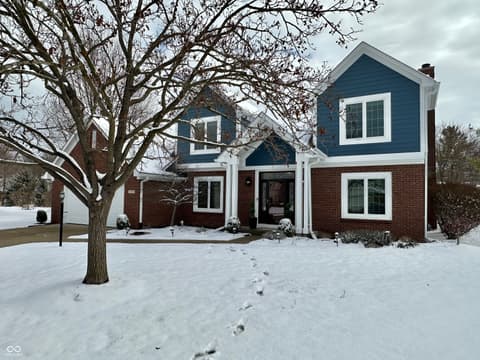 9233 Lakewind Court