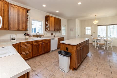 Photo of 2055 W County Road 650 S, Clayton, IN