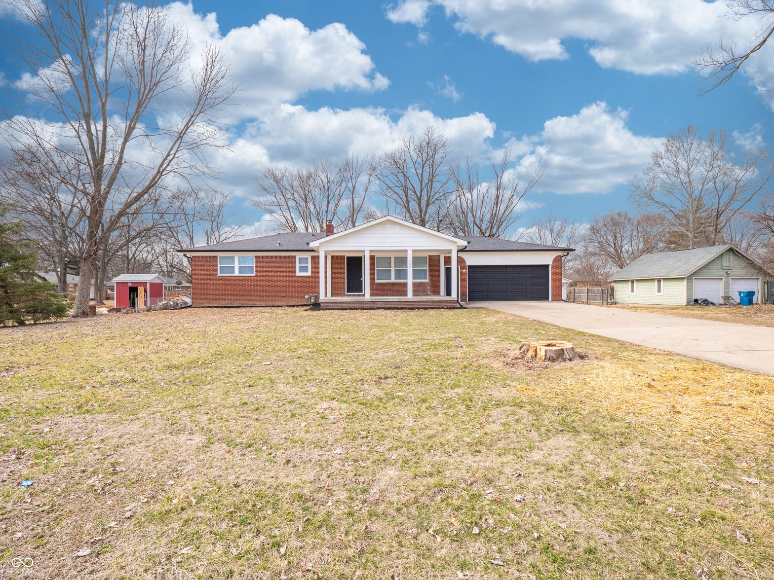 Photo of 226 N Sigsbee Street, Indianapolis, IN