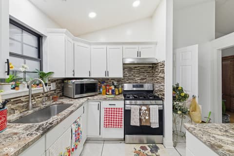 Photo of 4411 Rotterdam Drive, Indianapolis, IN
