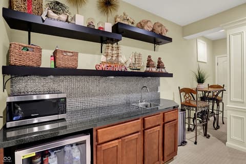 Kitchen at 10001 Copper Saddle Bend, Fishers, IN