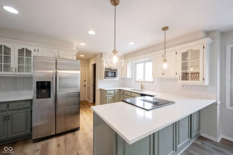 Kitchen at 72 Ashbourne Drive, Noblesville, IN