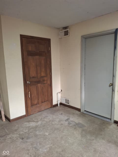 Photo of 612 Arrasmith Avenue, Cayuga, IN