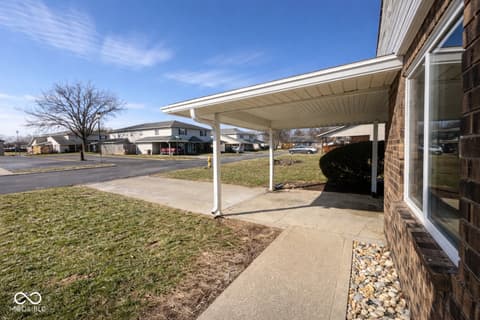 Outdoor living area at 2872 Two Worlds Drive, Columbus, IN