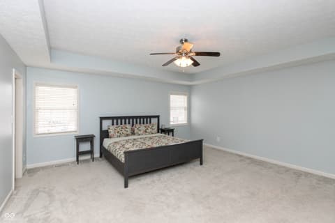Photo of 502 Acorn Drive, Whiteland, IN