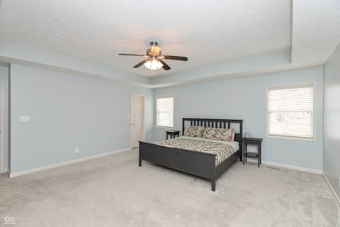 Photo of 502 Acorn Drive, Whiteland, IN