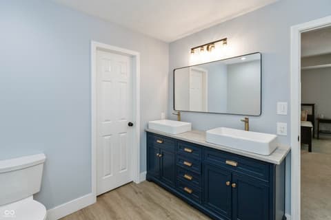 Photo of 502 Acorn Drive, Whiteland, IN