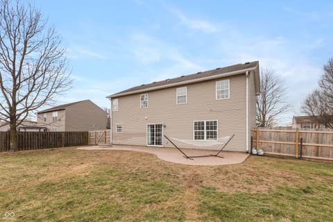 Photo of 502 Acorn Drive, Whiteland, IN