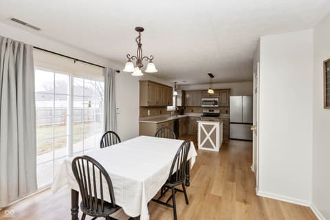 Photo of 502 Acorn Drive, Whiteland, IN