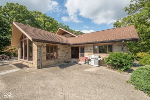 Photo of 111 N 500 W, West Lafayette, IN
