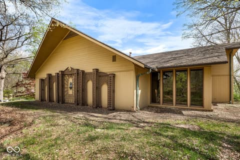 Photo of 111 N 500 W, West Lafayette, IN