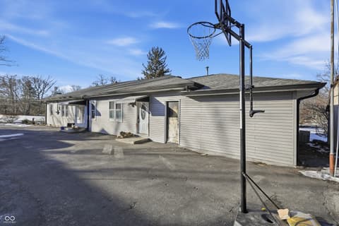 Laundry room at 1731 S Arlington Avenue, Indianapolis, IN