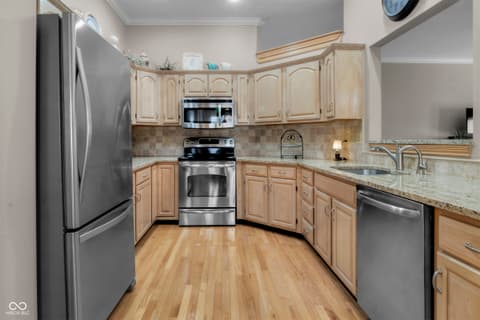 Photo of 7257 River Glen Drive, Fishers, IN