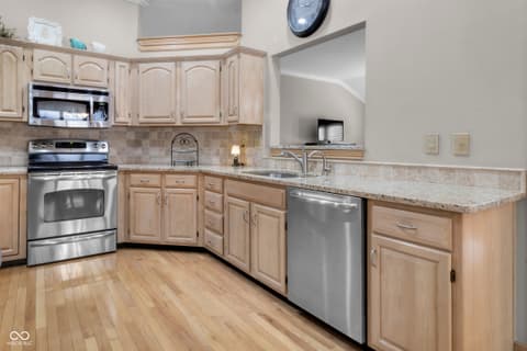 Photo of 7257 River Glen Drive, Fishers, IN