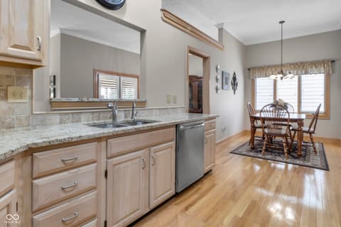Photo of 7257 River Glen Drive, Fishers, IN