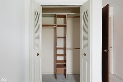 Closet — 1602 Queensbridge Square, Indianapolis, IN