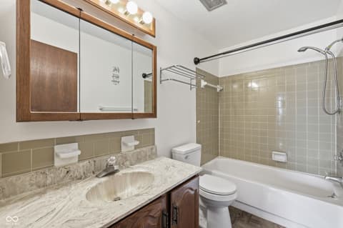 Bathroom at 1602 Queensbridge Square, Indianapolis, IN