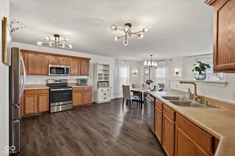 Photo of 3258 Hemlock Street, Whiteland, IN