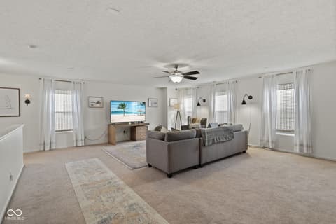 Photo of 3258 Hemlock Street, Whiteland, IN
