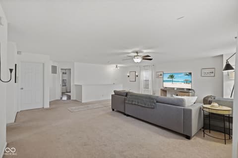 Photo of 3258 Hemlock Street, Whiteland, IN