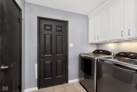Laundry room at 7546 Lindenwood Drive, Indianapolis, IN