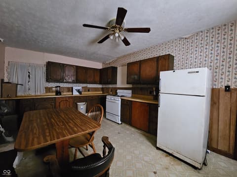 Photo of 103 N Franklin Street, Fairland, IN