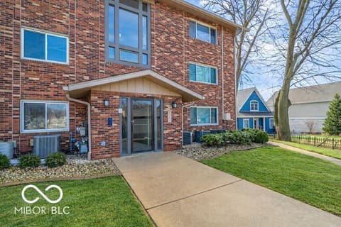 Foyer at 8127 Lake Shore Drive, Cedar Lake, IN