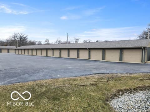 Garage at 8127 Lake Shore Drive, Cedar Lake, IN