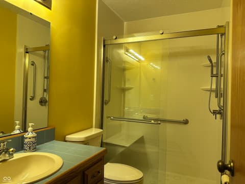 Photo of 7861 Ellipse Parkway, Fishers, IN