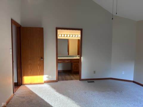 Photo of 7861 Ellipse Parkway, Fishers, IN