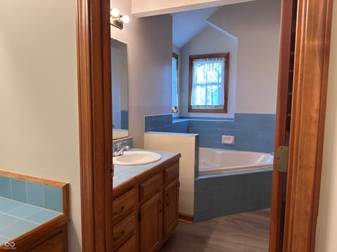 Photo of 7861 Ellipse Parkway, Fishers, IN