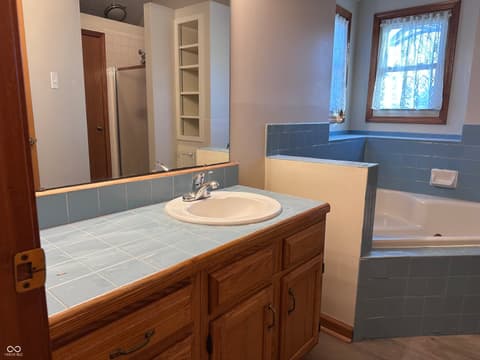 Photo of 7861 Ellipse Parkway, Fishers, IN