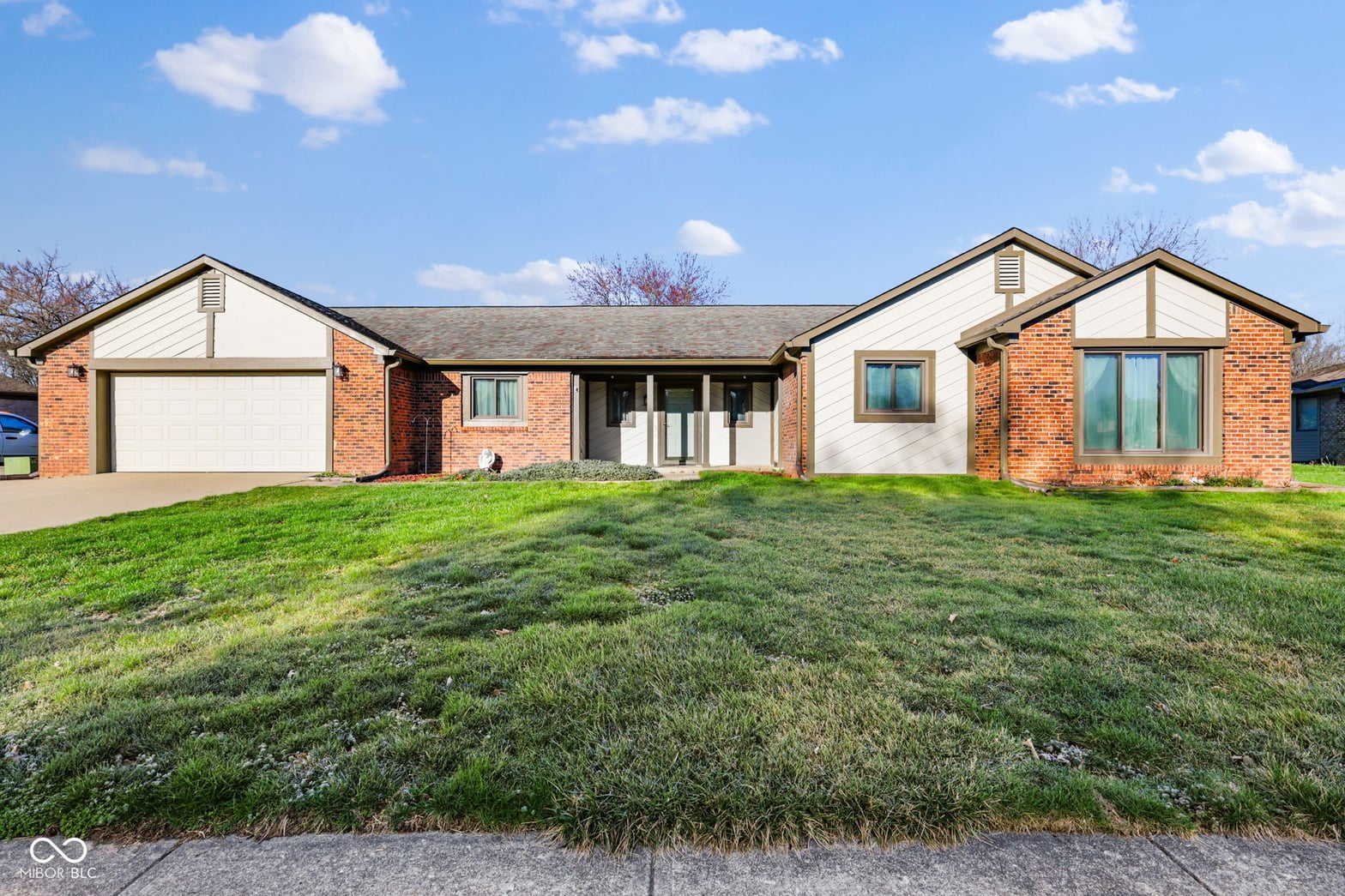 Front exterior at 7624 Quail Ridge N, Plainfield, IN