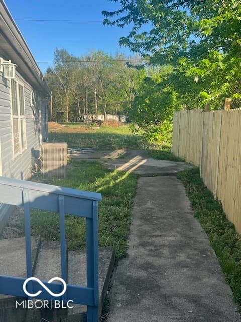Yard at 384 Honey Locust Place, North Vernon, IN