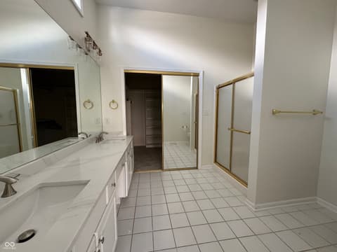 Photo of 1634 Foxmere Way, Greenwood, IN