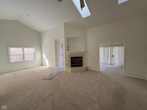 Photo of 1634 Foxmere Way, Greenwood, IN