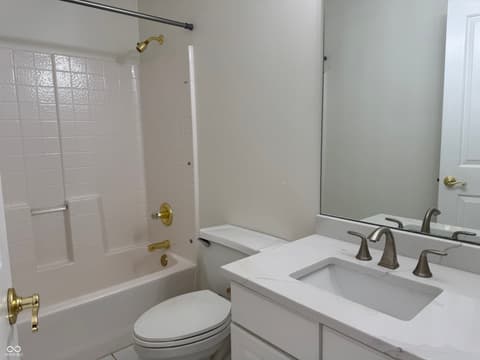 Photo of 1634 Foxmere Way, Greenwood, IN