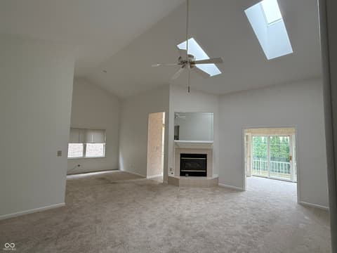 Photo of 1634 Foxmere Way, Greenwood, IN