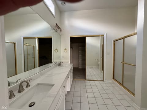 Photo of 1634 Foxmere Way, Greenwood, IN