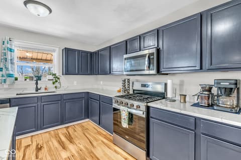 Kitchen at 11417 N Meadowbend Drive, Monrovia, IN