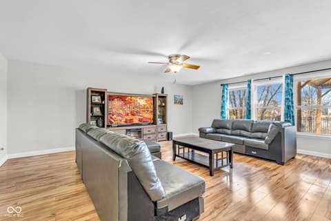 Living room at 11417 N Meadowbend Drive, Monrovia, IN