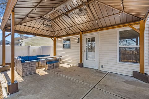 Yard at 11417 N Meadowbend Drive, Monrovia, IN