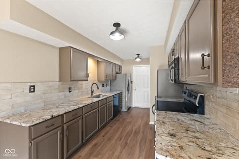 Kitchen at 9271 Golden Leaf Way, Indianapolis, IN